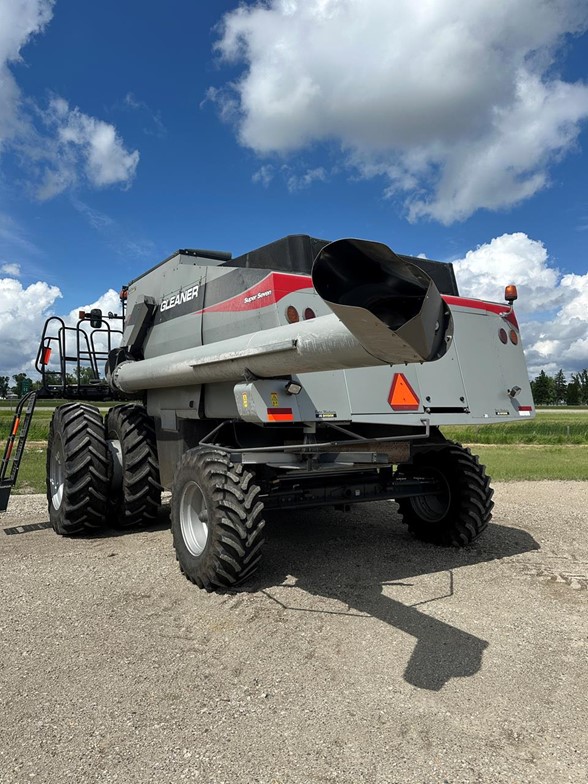 2011 AGCO Gleaner S77 Combine