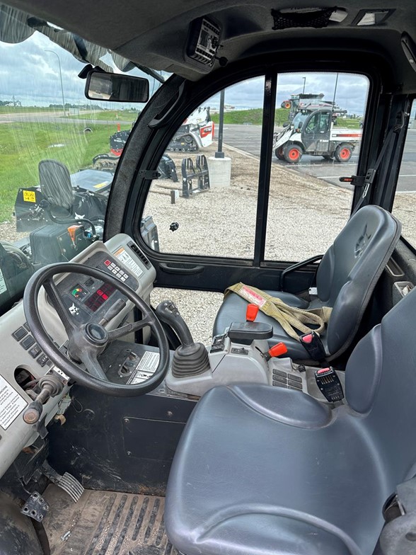 2012 Bobcat 5600 Utility Vehicle
