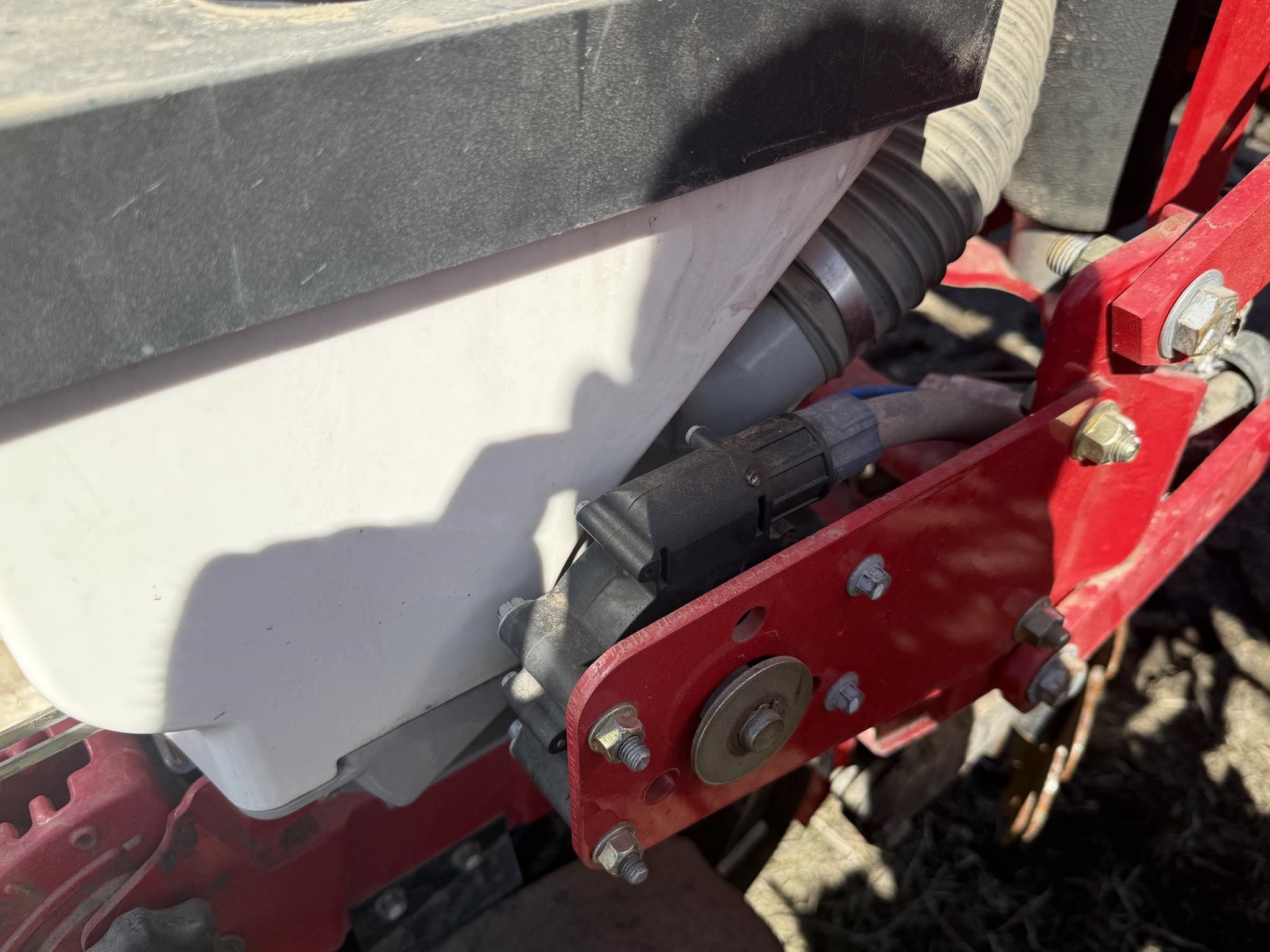 2014 Massey Ferguson WP9824-30 Planter