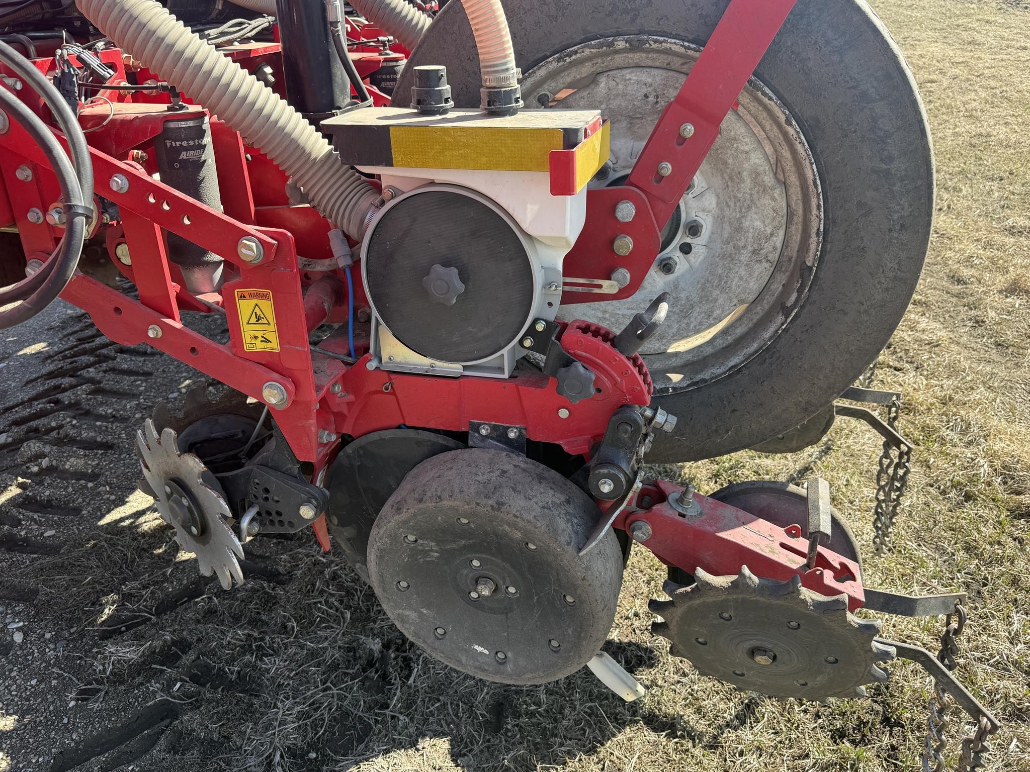 2014 Massey Ferguson WP9824-30 Planter