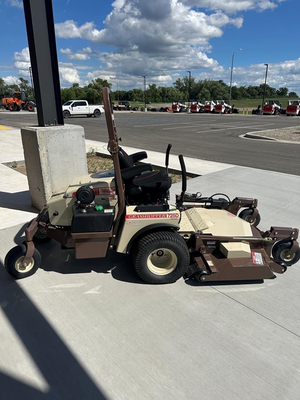 2026 Grasshopper 725DT6 Mower/Zero Turn