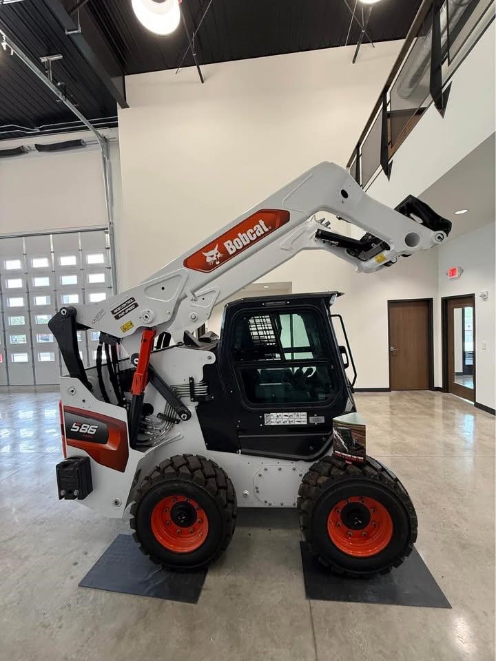 2026 Bobcat S86 Skid Steer Loader