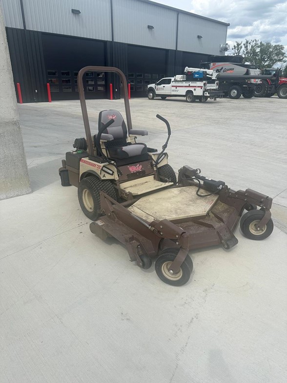 2024 Grasshopper 725D Mower/Zero Turn