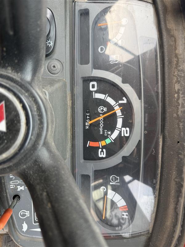 2018 Massey Ferguson GC1705 Tractor