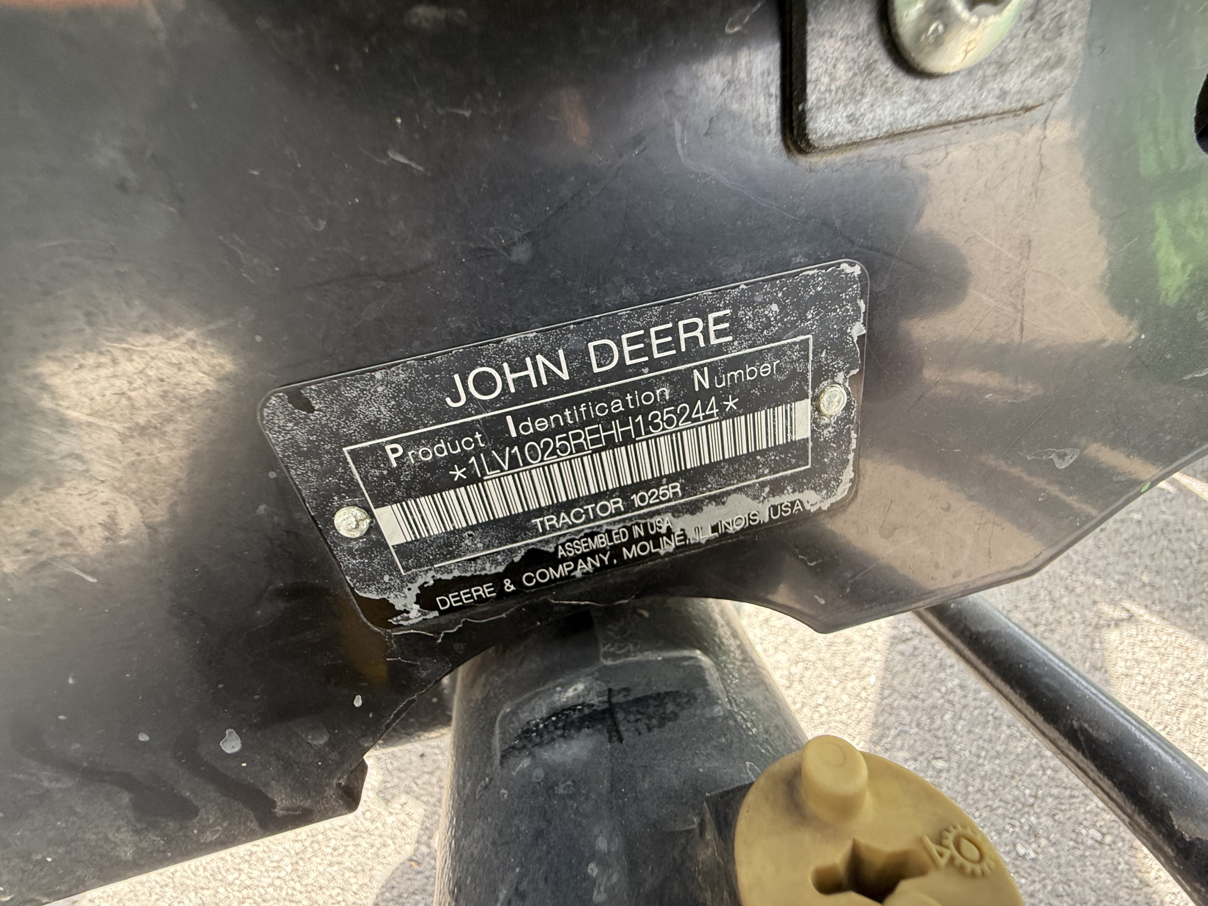 2017 John Deere 1025R Tractor