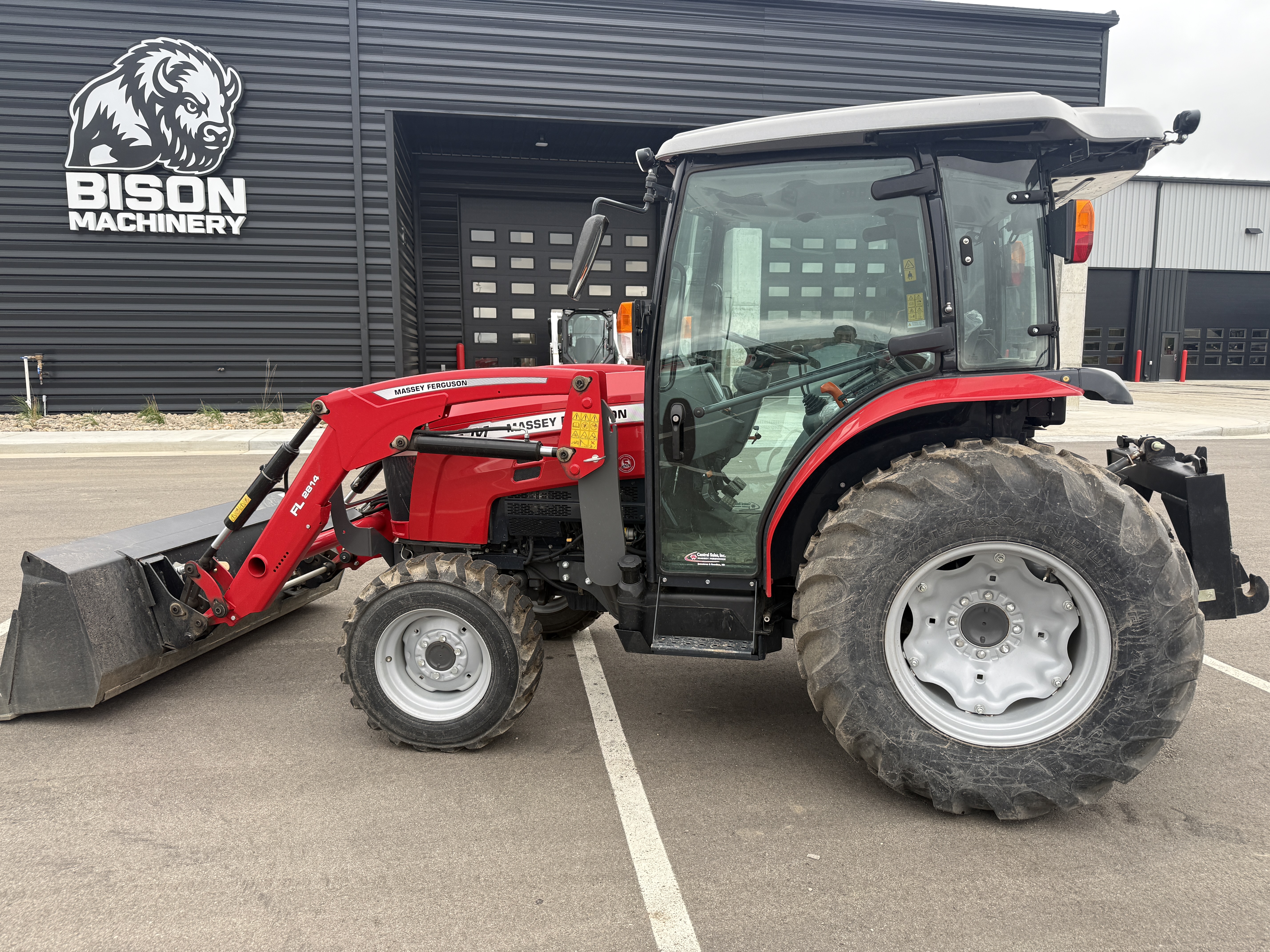 2026 Massey Ferguson MF2860M Tractor