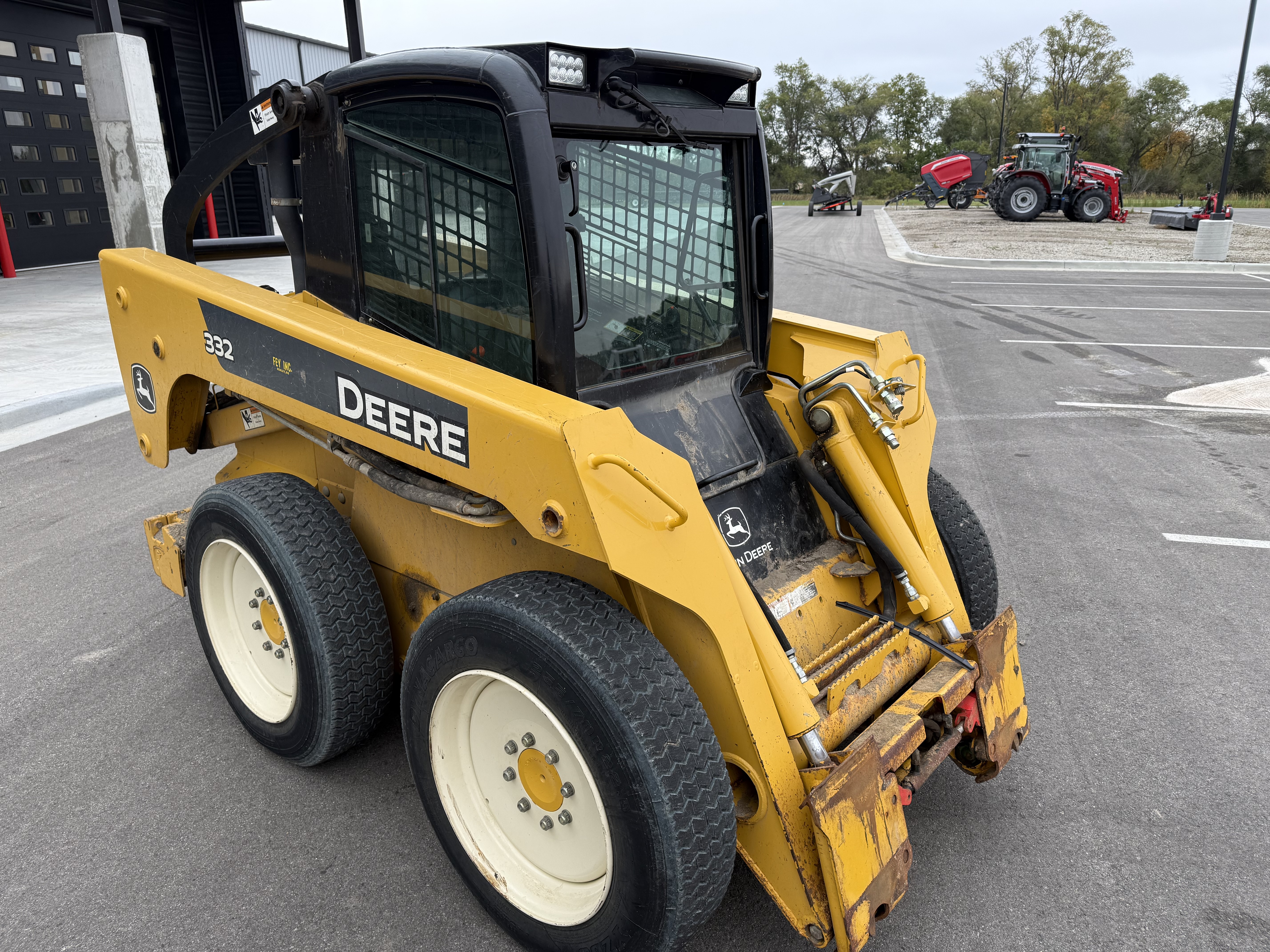 2005 John Deere 332 Skid Steer Loader