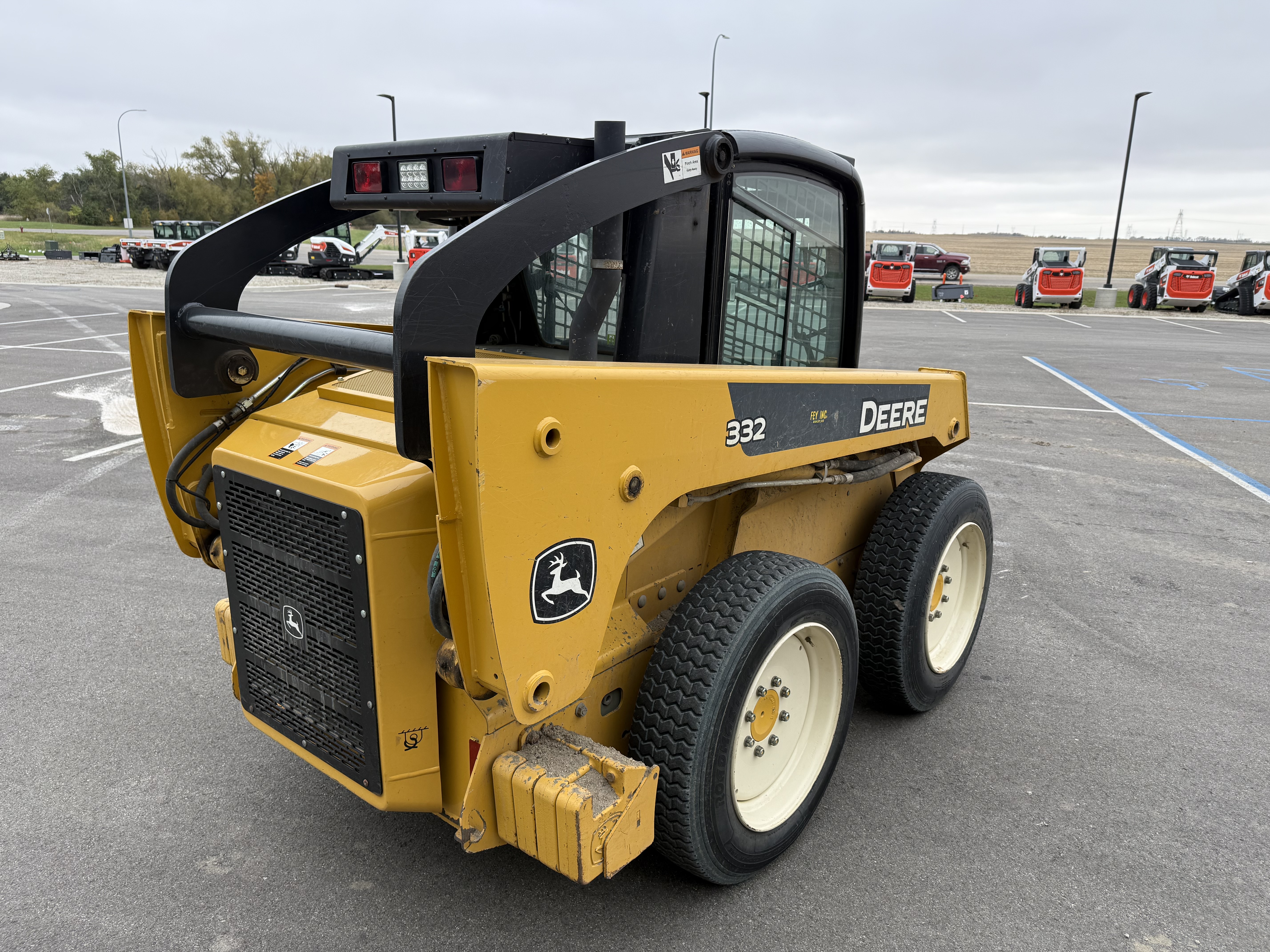 2005 John Deere 332 Skid Steer Loader