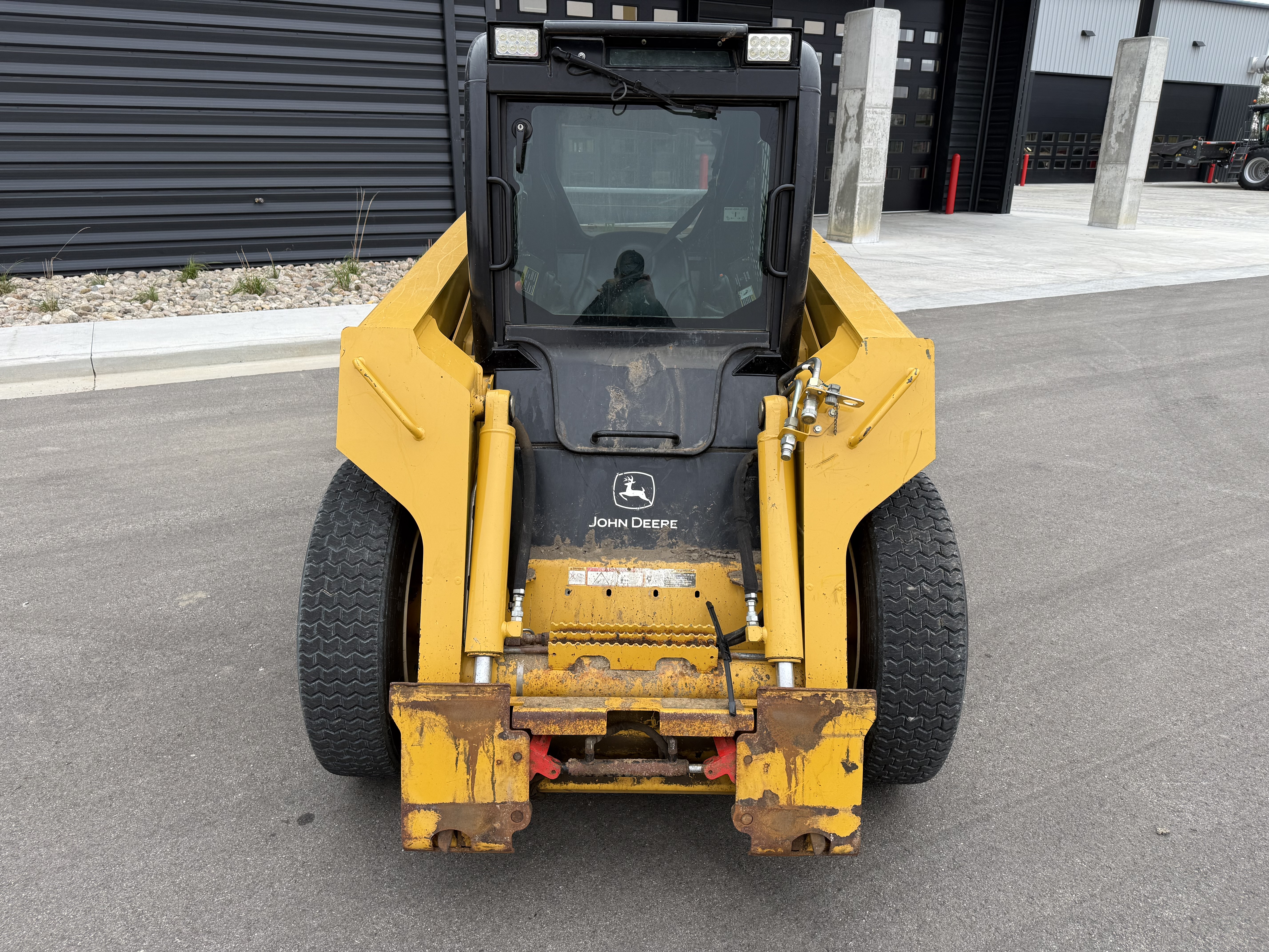 2005 John Deere 332 Skid Steer Loader