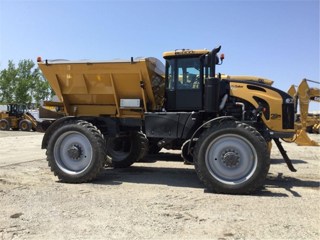 2018 RoGator RG1300C Sprayer/High Clearance