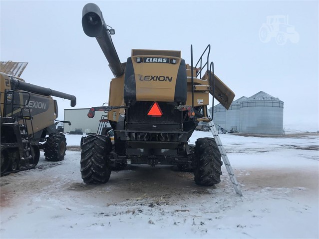 2009 Lexion 585R Combine