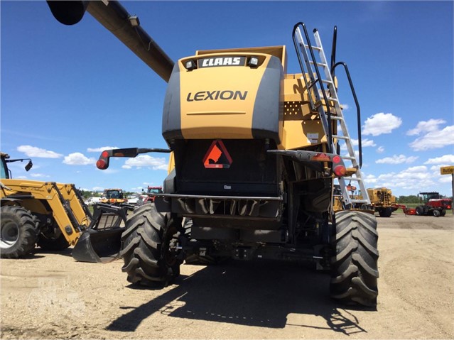 2009 Lexion 585R Combine