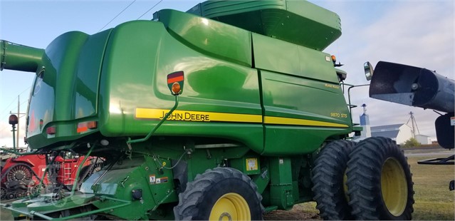 2010 John Deere 9870 STS Combine