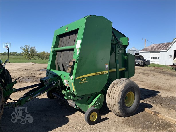 2016 John Deere 569 Baler/Round