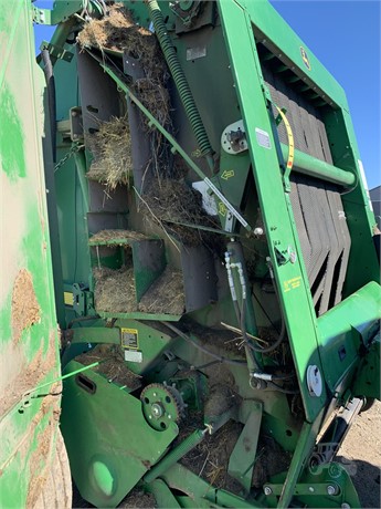 2016 John Deere 569 Baler/Round