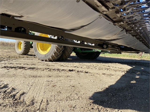 2012 Gleaner 9250 Header Flex