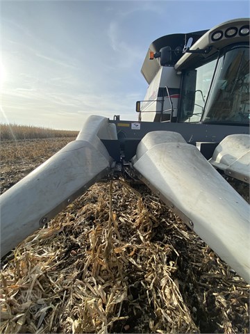 2012 Gleaner 3000 Header Corn Head