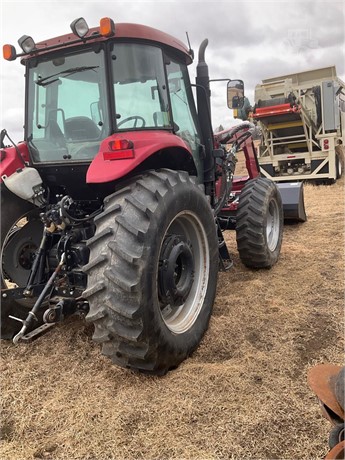 2015 Case IH FARMALL 140A Tractor