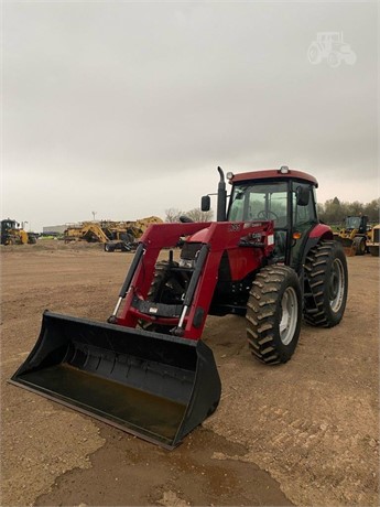 2015 Case IH FARMALL 140A Tractor