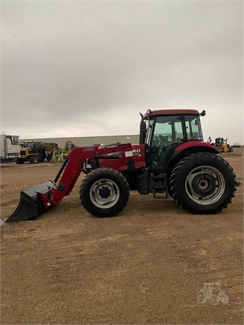 2015 Case IH FARMALL 140A Tractor