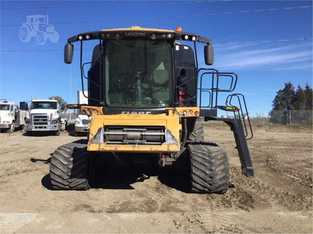 2010 CLAAS LEXION 750TT Combine