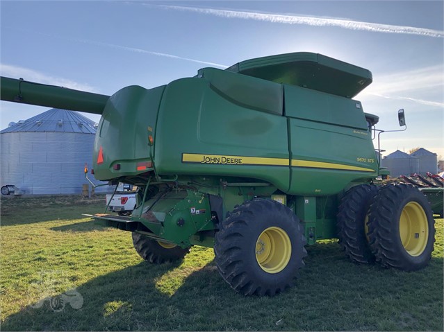 2008 John Deere 9670 STS Combine