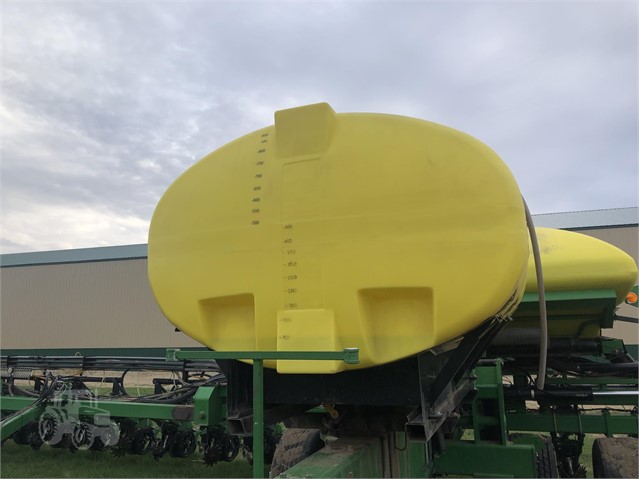 2010 John Deere DB90 Planter