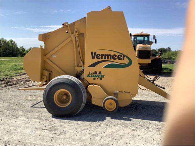 2011 Vermeer 605SM Baler/Round