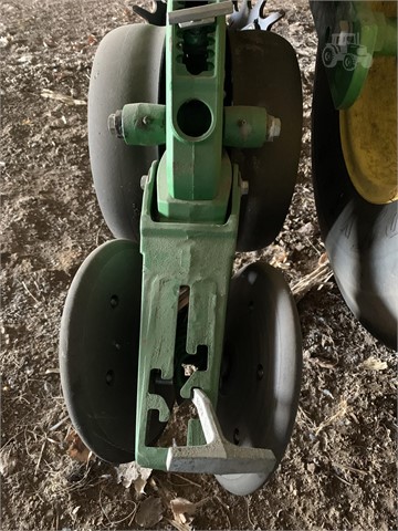 2015 John Deere 1775NT CCS Planter