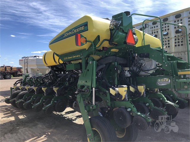 2013 John Deere 1770NT Planter