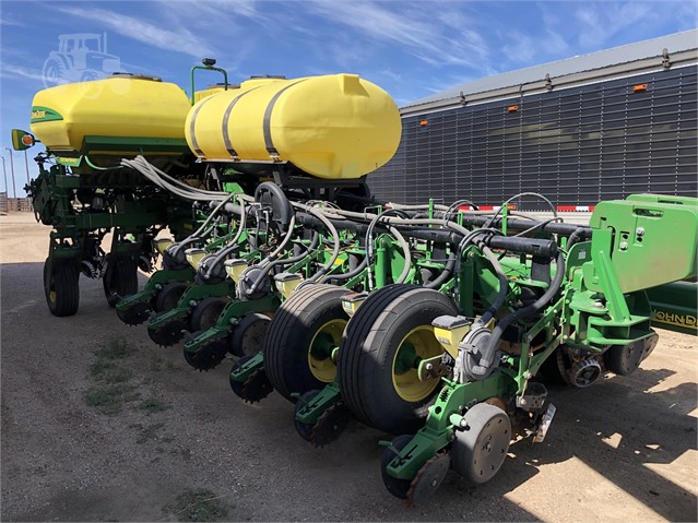 2013 John Deere 1770NT Planter