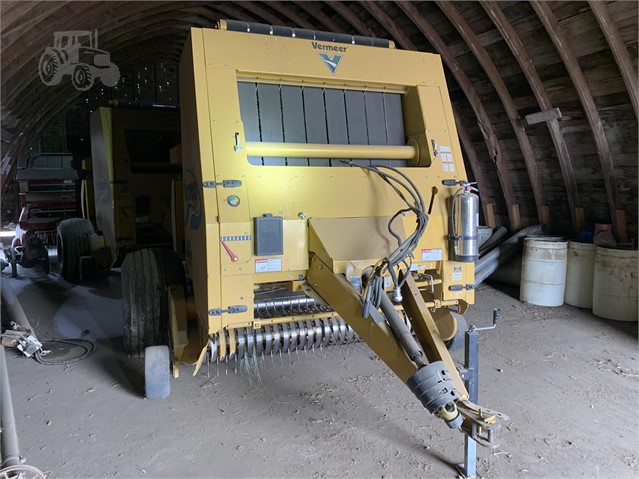 2012 Vermeer 605SM Baler/Round