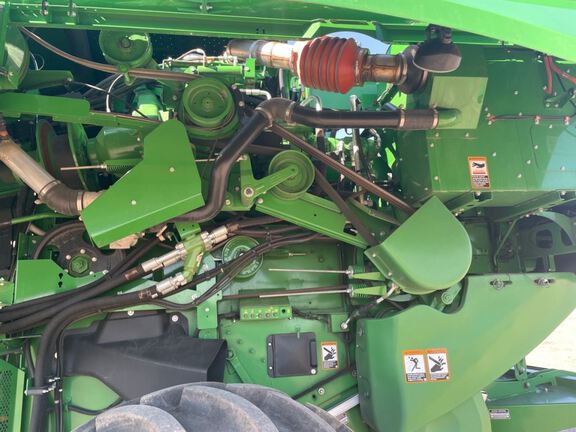 2023 John Deere S770 Combine