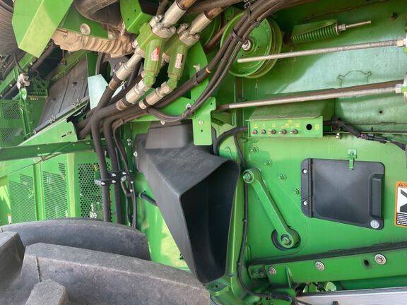 2023 John Deere S770 Combine