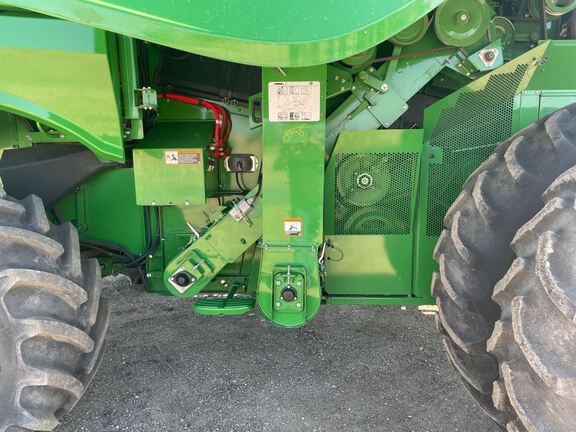 2023 John Deere S770 Combine