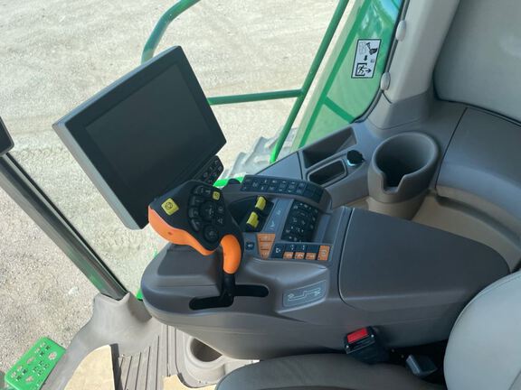 2023 John Deere S770 Combine