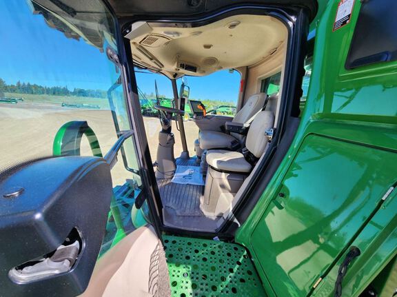 2023 John Deere S790 Combine