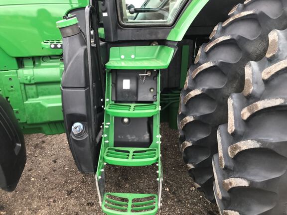 2015 John Deere 8345R Tractor