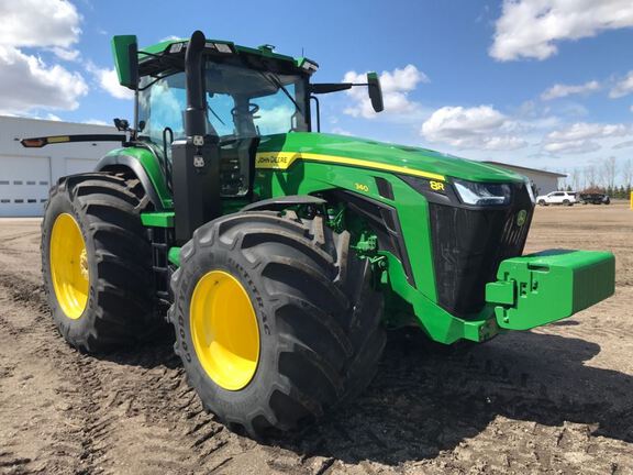 2022 John Deere 8R 340 Tractor