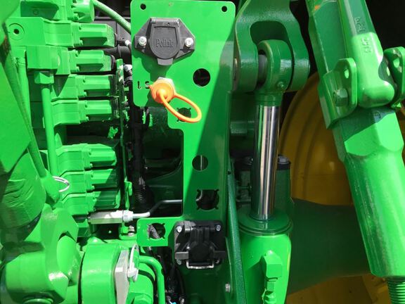 2022 John Deere 8R 340 Tractor