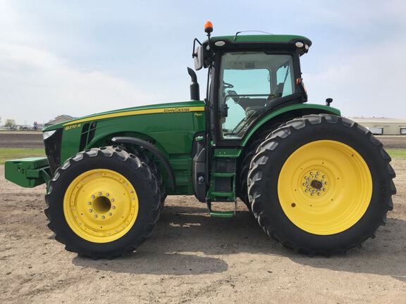 2014 John Deere 8270R Tractor