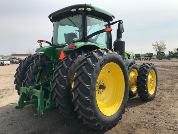 2014 John Deere 8270R Tractor