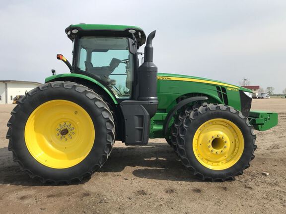 2014 John Deere 8270R Tractor