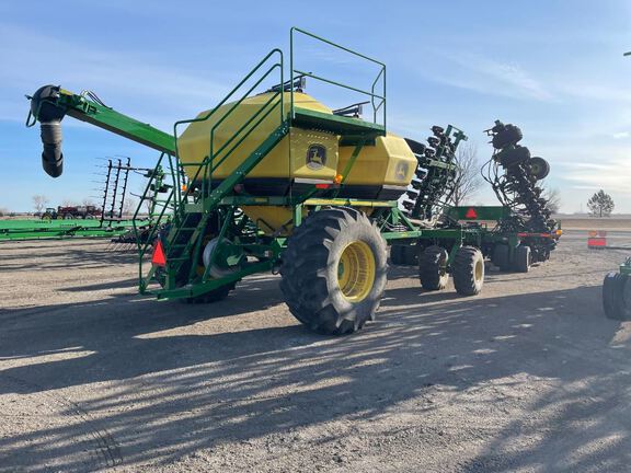 2019 John Deere 1890 Air Seeder