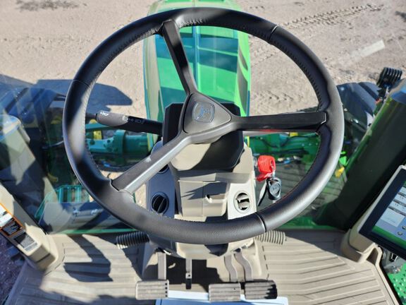 2023 John Deere 8RX 370 Tractor Rubber Track