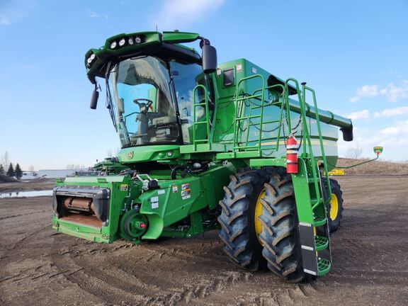2024 John Deere S770 Combine