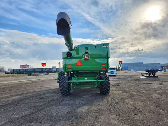 2024 John Deere S770 Combine