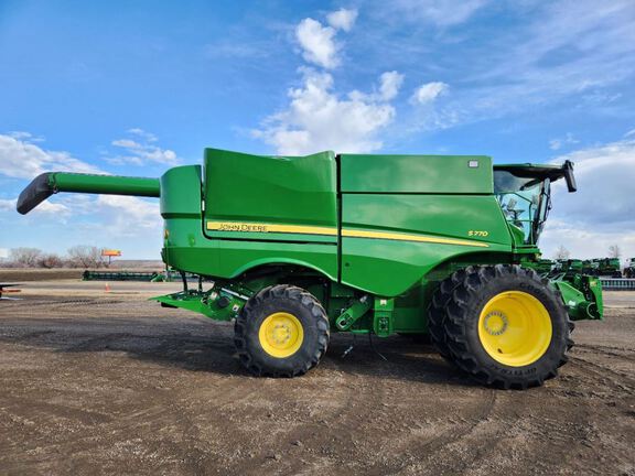 2024 John Deere S770 Combine