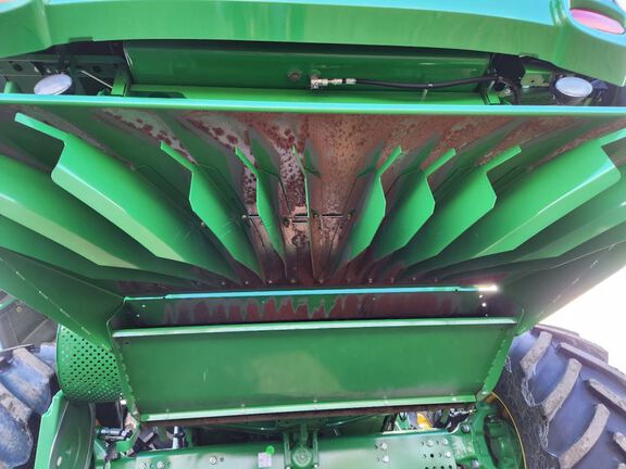 2024 John Deere S770 Combine