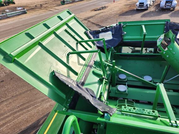 2024 John Deere S770 Combine